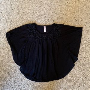 5/$20 Black t-shirt